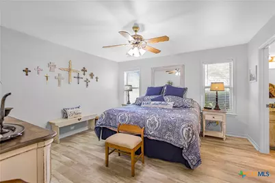 4945 Fm 531, Yoakum, TX 77995 - Photo 18