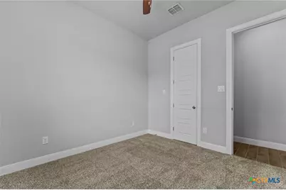 1080 Carriage Loop, New Braunfels, TX 78132 - Photo 4
