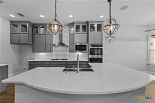 1080 Carriage Loop, New Braunfels, TX 78132 - Photo 28