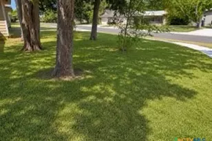 1504 Justice Dr, Port Lavaca, TX 77979 - Photo 16