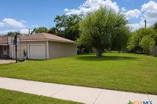 1504 Justice Dr, Port Lavaca, TX 77979 - Photo 1