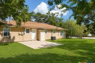 1504 Justice Dr, Port Lavaca, TX 77979 - Photo 6