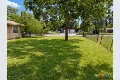 1504 Justice Drive, Port Lavaca, TX 77979 - Photo 18