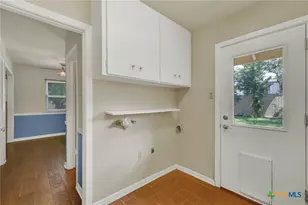 211 Royal Oaks Dr, San Antonio, TX 78209 - Photo 30