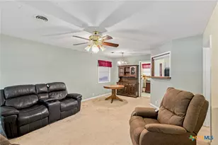 2302 E Rosebud Ave, Victoria, TX 77901 - Photo 4
