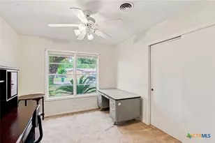 2302 E Rosebud Ave, Victoria, TX 77901 - Photo 12