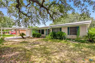 2302 E Rosebud Ave, Victoria, TX 77901 - Photo 1