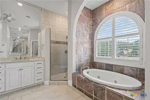 17 Horseshoe Ct, New Braunfels, TX 78132 - Photo 12