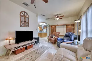 222 S Academy Ave, New Braunfels, TX 78130 - Photo 8