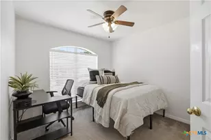8 Holly Ct, Belton, TX 76513 - Photo 22