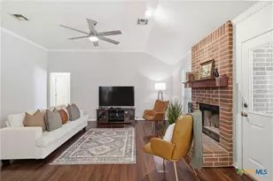 8 Holly Ct, Belton, TX 76513 - Photo 14