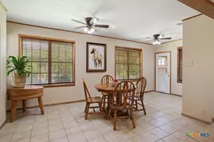302 E Upshaw Ave, Temple, TX 76501 - Photo 4