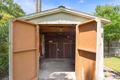 302 E Upshaw Avenue, Temple, TX 76501 - Photo 8