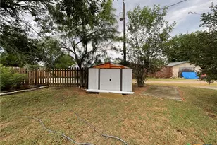 605 3rd St, Cuero, TX 77954 - Photo 32
