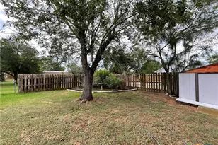 605 3rd St, Cuero, TX 77954 - Photo 30
