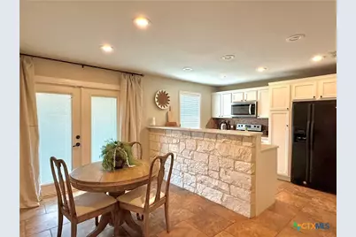 109 Perth Street, Victoria, TX 77904 - Photo 14