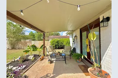 109 Perth Street, Victoria, TX 77904 - Photo 40