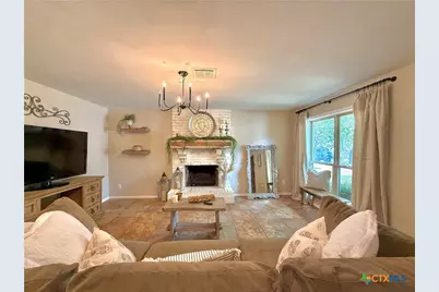 109 Perth Street, Victoria, TX 77904 - Photo 6