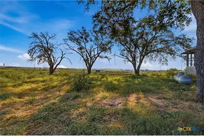 550 Beback Inn Road, San Marcos, TX 78666 - Photo 10