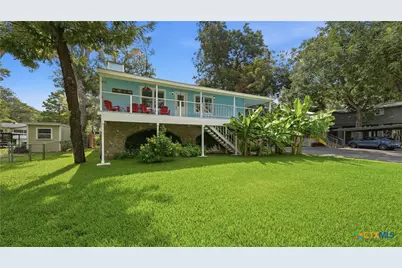 429 Laguna Vista, Seguin, TX 78155 - Photo 2