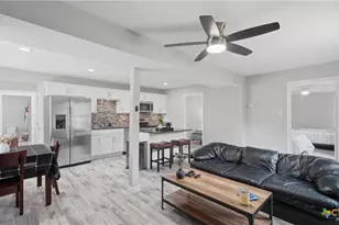 429 Laguna Vista, Seguin, TX 78155 - Photo 24