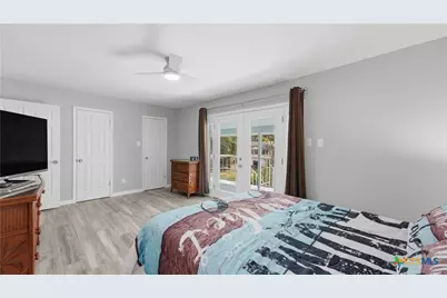 429 Laguna Vista, Seguin, TX 78155 - Photo 16