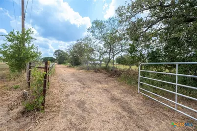 3695 E Hwy 97, Gonzales, TX 78629 - Photo 6