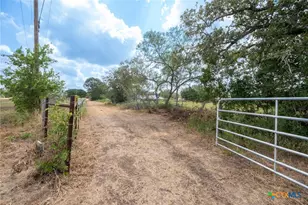 3695 E Hwy 97, Gonzales, TX 78629 - Photo 6