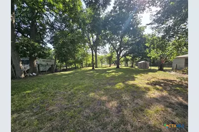 320 Commerce Street, Marlin, TX 76661 - Photo 14