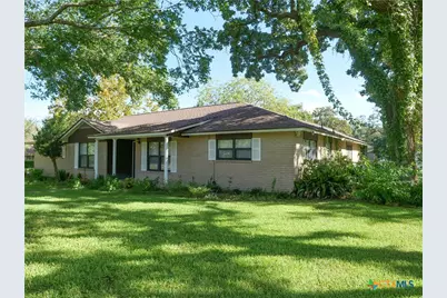 1209 E Morgan, Cuero, TX 77954 - Photo 2