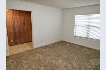 1209 E Morgan, Cuero, TX 77954 - Photo 32