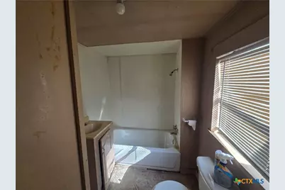 313 Commerce Street, Marlin, TX 76661 - Photo 6