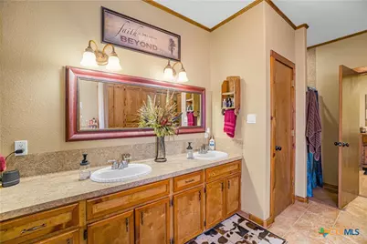 3393 E State Hwy 111, Yoakum, TX 77995 - Photo 30