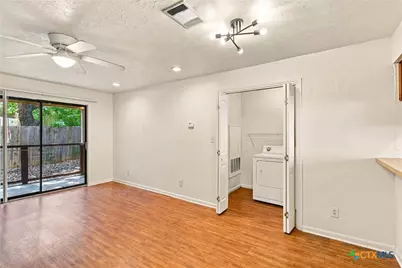 421 W San Antonio Street #I 2, San Marcos, TX 78666 - Photo 10