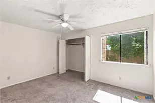 421 W San Antonio St, San Marcos, TX 78666 - Photo 16