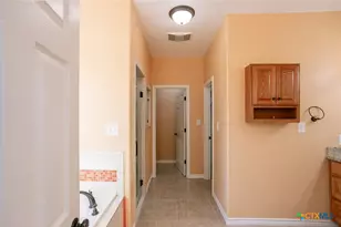 511 Mason Cir, Victoria, TX 77904 - Photo 18