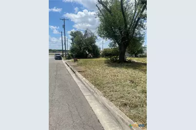 1350 Huisache Avenue, New Braunfels, TX 78130 - Photo 6