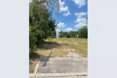 1350 Huisache Avenue, New Braunfels, TX 78130 - Photo 2