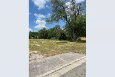 1350 Huisache Avenue, New Braunfels, TX 78130 - Photo 4