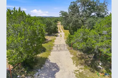 1353 Brushy Creek Drive, Lakehills, TX 78063 - Photo 12