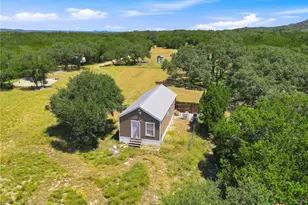 1353 Brushy Creek Dr, Lakehills, TX 78063 - Photo 10