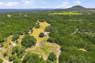 1353 Brushy Creek Dr, Lakehills, TX 78063 - Photo 4