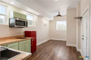 2010 Hoffmann Ln, New Braunfels, TX 78132 - Photo 36