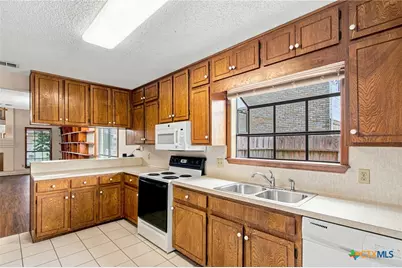 101 Maplewood Drive #7, Victoria, TX 77901 - Photo 12