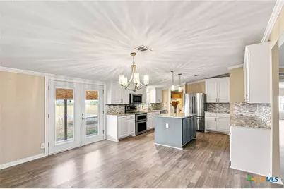 730 Shady Hollow Road, Victoria, TX 77904 - Photo 6