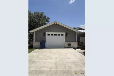 4130 Summit Drive, New Braunfels, TX 78132 - Photo 2