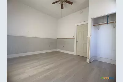 920 S 33rd Street, Temple, TX 76504 - Photo 6