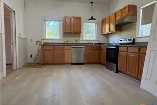 920 S 33rd St, Temple, TX 76504 - Photo 4