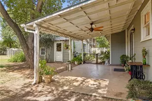 351 E North St, New Braunfels, TX 78130 - Photo 30