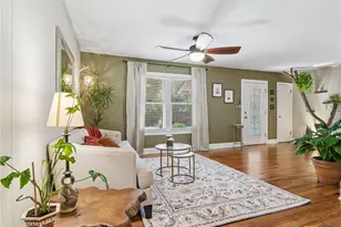 351 E North St, New Braunfels, TX 78130 - Photo 12